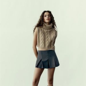 ZARA pleated skort xs